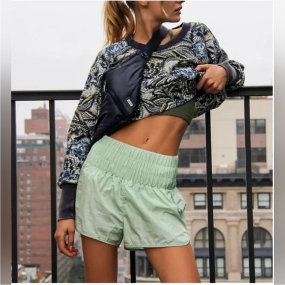FP movement women's the way home light green sports shorts size M - Picture 1 of 15